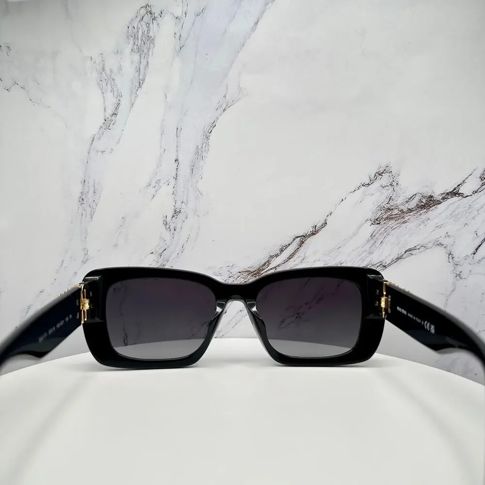 New MIU MIU Sunglasses - Picture 13 of 16